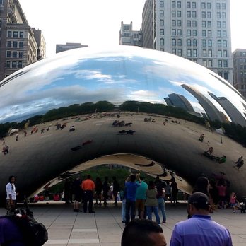Cloud Gate - Public Art Near Me - Chicago, Illinois