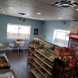 Coq-O-Bec Rotisserie - Dine in Area