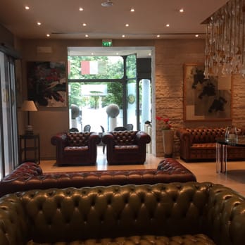 Century Hotel - Nice lounge by the reception - Hotels Near Me - Parma, Puerto Rico