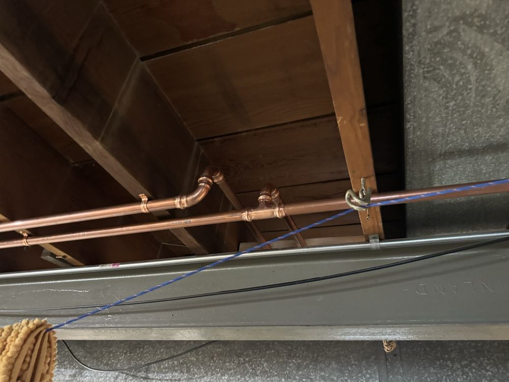 Slide of Manny's Building Maintenance And HVAC