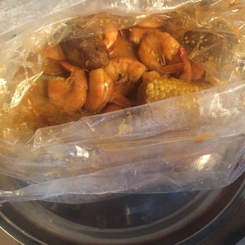 Hook & Reel Cajun Seafood & Bar - Cajun/Creole Near Me - Orange, Connecticut
