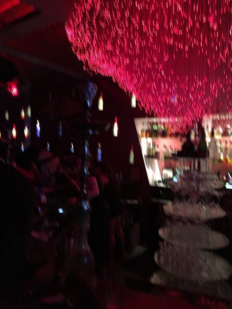 VANGO LOUNGE & SKYBAR 74 Photos & 362 Reviews Lounges 116 S 18th