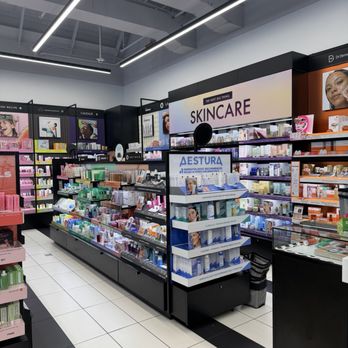 SEPHORA - Cosmetics & Beauty Supply Near Me - Burbank, California