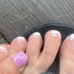 Mimi's Nail and Spa - Worse mani pedi ever!!