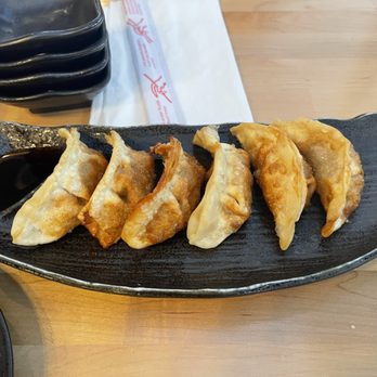 Ryo Sushi - Sushi Bars Near Me - Chicago, Illinois