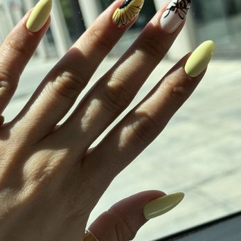 Rose Nail Bar - Nail Salons Near Me - Arlington, Virginia