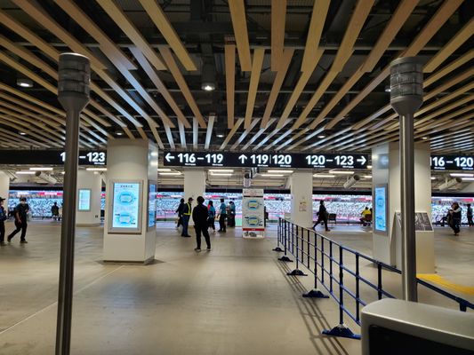 MUFG Stadium by null