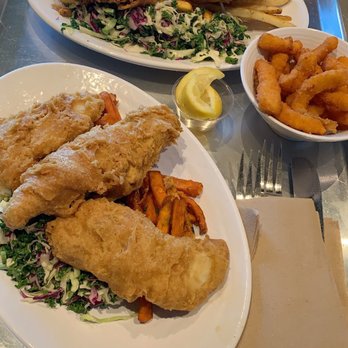 California Fish Grill - Fish, Kale Slaw, Sweet Potato Fries, Calamari - Seafood Near Me - Riverside, California