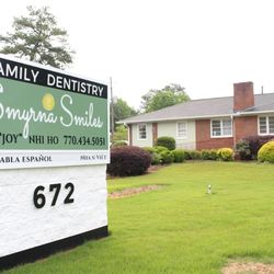 Smyrna Smiles Family Dentistry - Our building with our new sign!