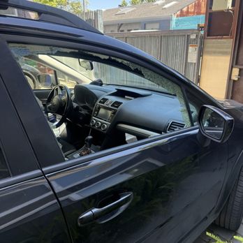 Best & Fast Auto Glass - Broken glass - Windshield Installation & Repair Near Me - Oakland, California Best & Fast Auto Glass - Broken glass - Windshield Installation & Repair Near Me - Oakland, California
