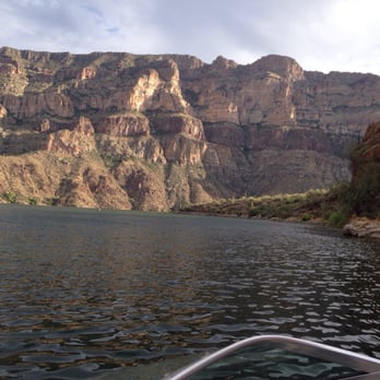 Apache Lake Resort - Resorts Near Me - Roosevelt, Arizona