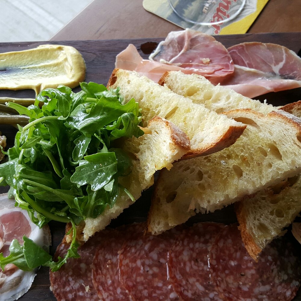 Russell's - Breakfast & Brunch Near Me - Seattle, Washington Russell's - Breakfast & Brunch Near Me - Seattle, Washington