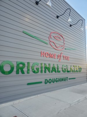 Krispy Kreme by null