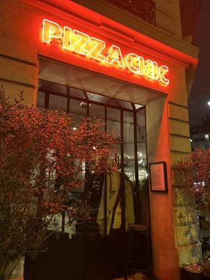 Pizza Chic by null