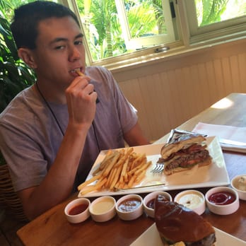 Tommy Bahama - Variety of sauces - Seafood Near Me - Kihei, Hawaii