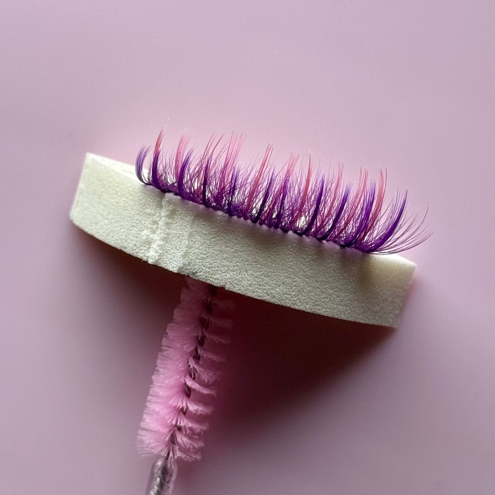 Lushous Lashes Logo