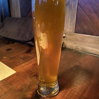 Two Hound Red Brewing - Lag ale beer - Brewpubs Near Me - Glen Ellyn, Illinois