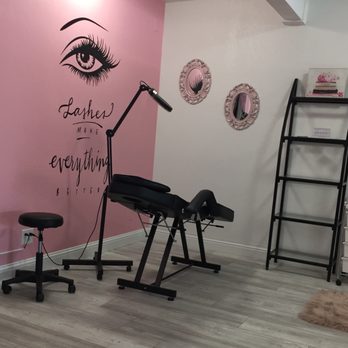 Pink Luxe Salon - They do lashes!! Look at the cleanliness of this place. Not a sloppy area like most nail salons. - Nail Salons Near Me - Yuba City, California