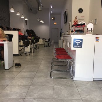 Polish Nail Bar - Nail Salons Near Me - Chicago, Illinois