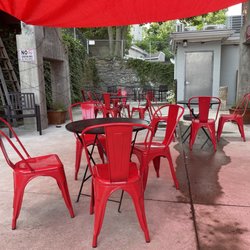 Lops Brewing - Outside patio area