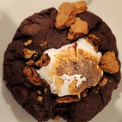 Calos Cookies - 'Smores cookie