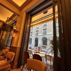 Le Boissy d'Anglas - View to the street