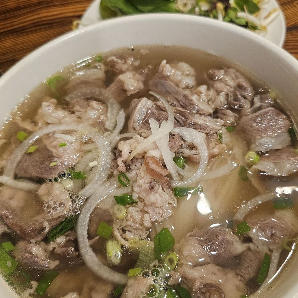 Ribs & Broth - Beef Belly Pho... I love this meat in my pho. Delicious! Lots of meat and noodles... filling. Perfect! - Vietnamese Near Me - Waipahu, Hawaii Ribs & Broth - Beef Belly Pho... I love this meat in my pho. Delicious! Lots of meat and noodles... filling. Perfect! - Vietnamese Near Me - Waipahu, Hawaii