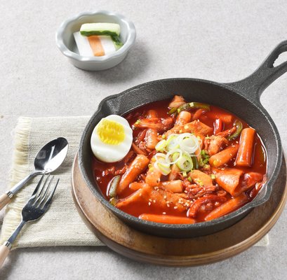 bb.q Chicken Astoria by null
