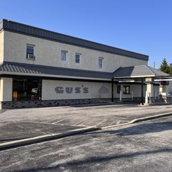 Gus's Pizzeria - Out-side view with pick-up window.