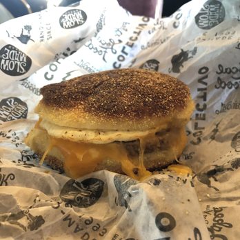 Colectivo Coffee Bay View - English muffin breakfast sandwich - sausage, egg & cheese - Coffee & Tea Near Me - Milwaukee, Wisconsin