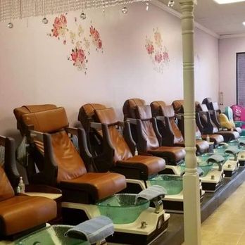 Nothing but Pampered - 9 spa pedicure chairs - Nail Salons Near Me - Scott Depot, West Virginia Nothing but Pampered - 9 spa pedicure chairs - Nail Salons Near Me - Scott Depot, West Virginia