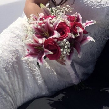 Island Petals - Watermelon lilies with pink roses and baby breathe - Florists Near Me - Fullerton, California
