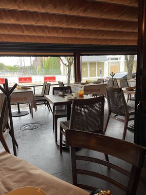 Taverna by null