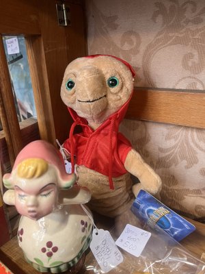 Cold Spring Antiques Center by null