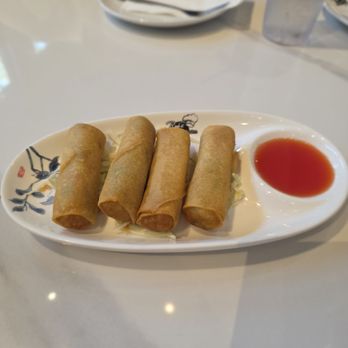 Rui's Shanghai Bistro - Veggie egg rolls - Shanghainese Near Me - Redlands, California Rui's Shanghai Bistro - Veggie egg rolls - Shanghainese Near Me - Redlands, California