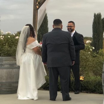 Toca Madera Winery - Bride & groom - Wineries Near Me - Madera, California
