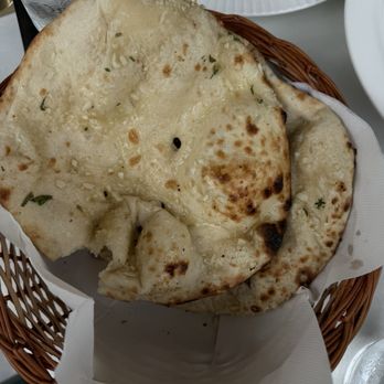 Jashan Indian Fine Dining - Garlic naan - Indian Near Me - Plano, Texas Jashan Indian Fine Dining - Garlic naan - Indian Near Me - Plano, Texas
