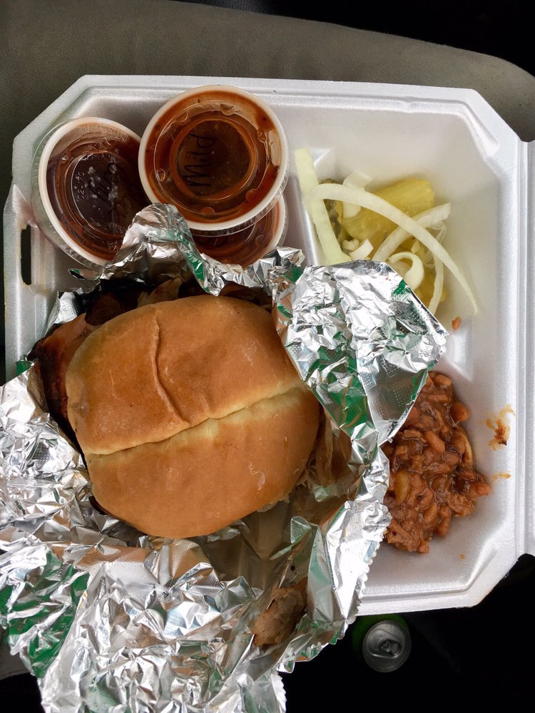 Food from Chubbs BBQ