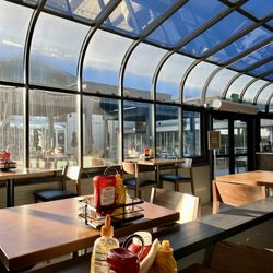 Flying Ace - Inside seating area