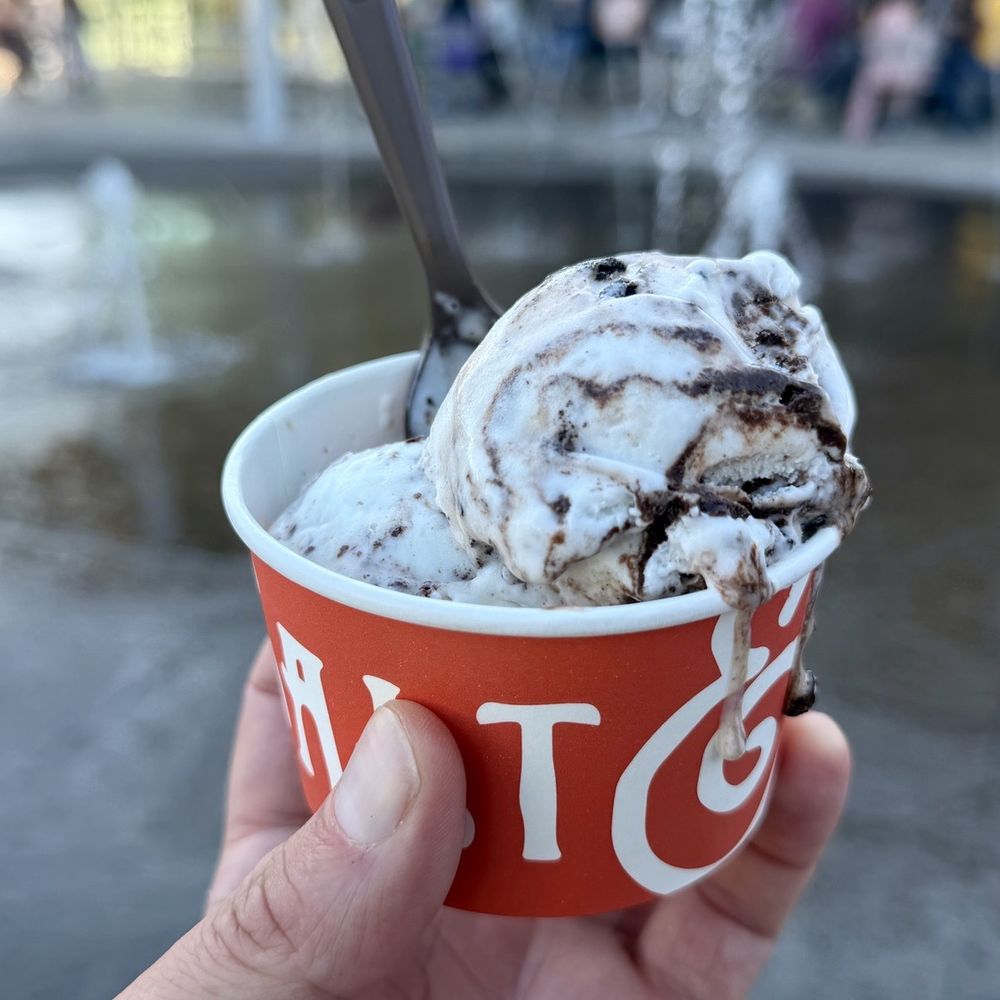 Salt & Straw - Ice Cream & Frozen Yogurt Near Me - Beaverton, Oregon Salt & Straw - Ice Cream & Frozen Yogurt Near Me - Beaverton, Oregon