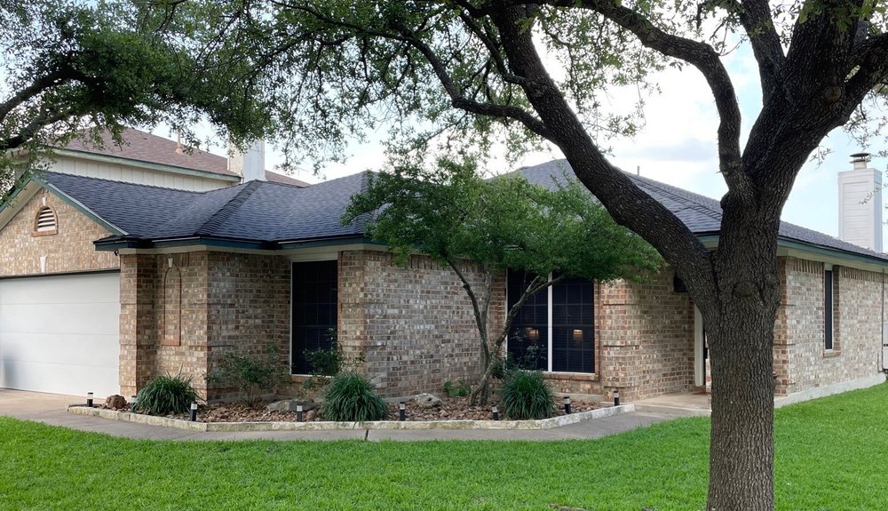 Slide of Willi Roofing Services