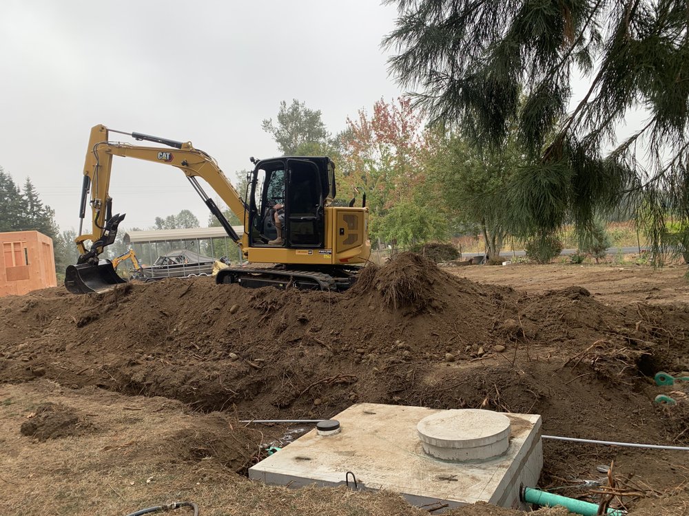 E and Z Excavating - septic in Molalla, OR
