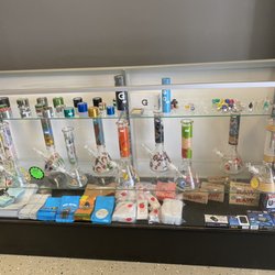 Smokerz Paradize - Grinders, Water Pipes(Bongs), Baggies, Scales, etc.