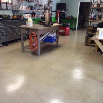 Bennetts Auto Care - Tool and Suppy room - Auto Repair Near Me - Brandon, Florida Bennetts Auto Care - Tool and Suppy room - Auto Repair Near Me - Brandon, Florida