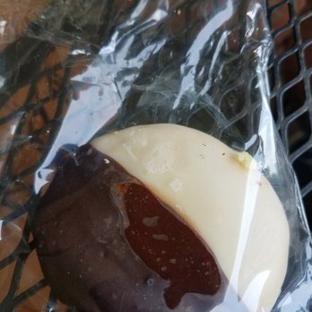 Toccoa 32 - Best black and white cookies! - Sandwiches Near Me - McCaysville, Georgia Toccoa 32 - Best black and white cookies! - Sandwiches Near Me - McCaysville, Georgia
