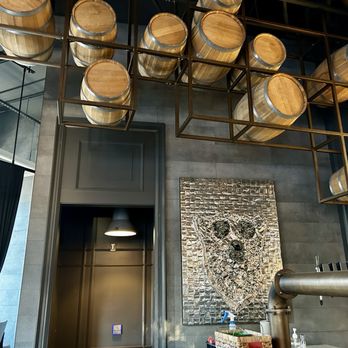 Northern Maverick Brewing - Brewpubs Near Me - Toronto, Ontario