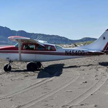 Alaska Bear Adventures - Plane parked on beach - Hiking Near Me - Homer, Alaska Alaska Bear Adventures - Plane parked on beach - Hiking Near Me - Homer, Alaska
