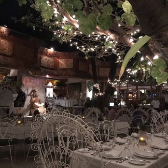 La Habichuela - Beautiful outdoor space - Caribbean Near Me - Cancún, ROO La Habichuela - Beautiful outdoor space - Caribbean Near Me - Cancún, ROO