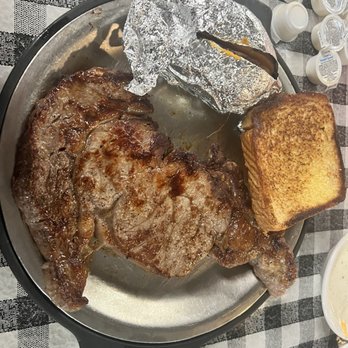 Jerome's Steak & Seafood - Seafood Near Me - Shallotte, North Carolina