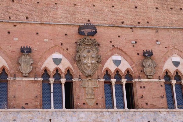 Palazzo Pubblico by null